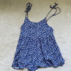 URBAN OUTFITTERS - Blue Floral Romper - WOMENS S